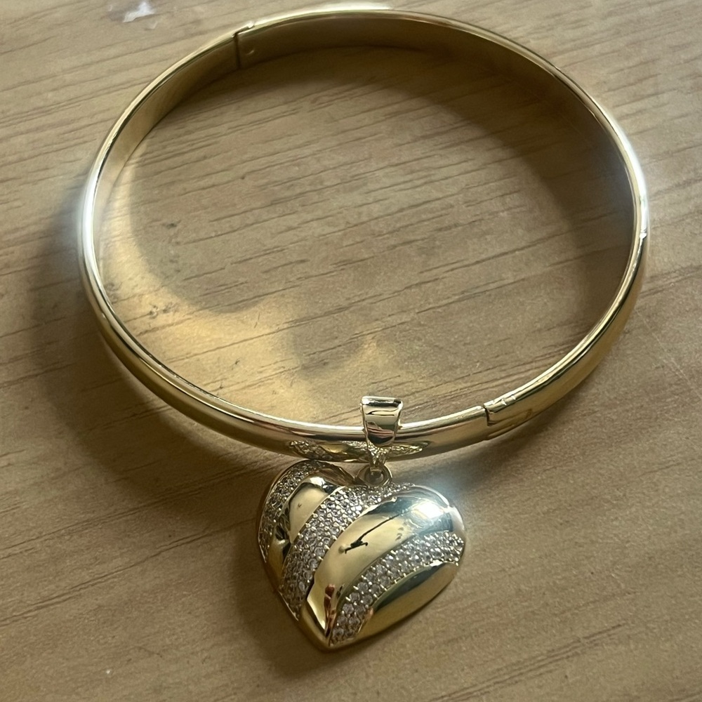 Gold Heart Charm Bracelet